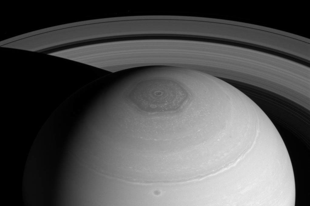 Saturno y su misterioso hexágono