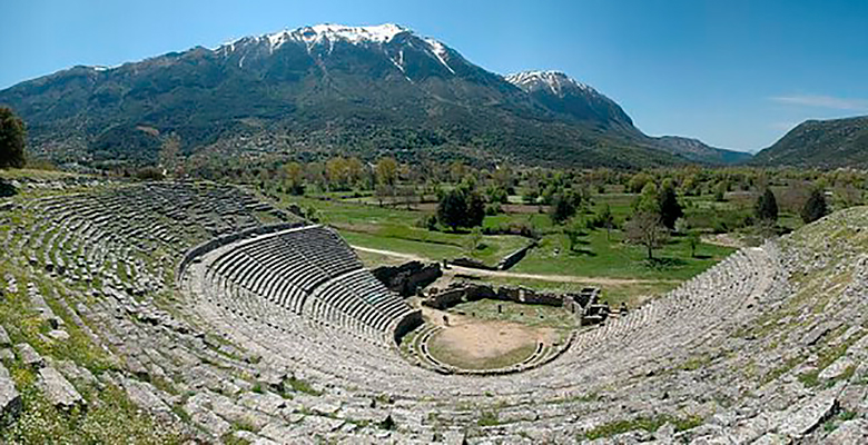 Teatro antiguo de Dodona, Epiro, Grecia.