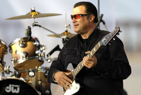 15-datos-interesantes-sobre-steven-seagal01.jpg